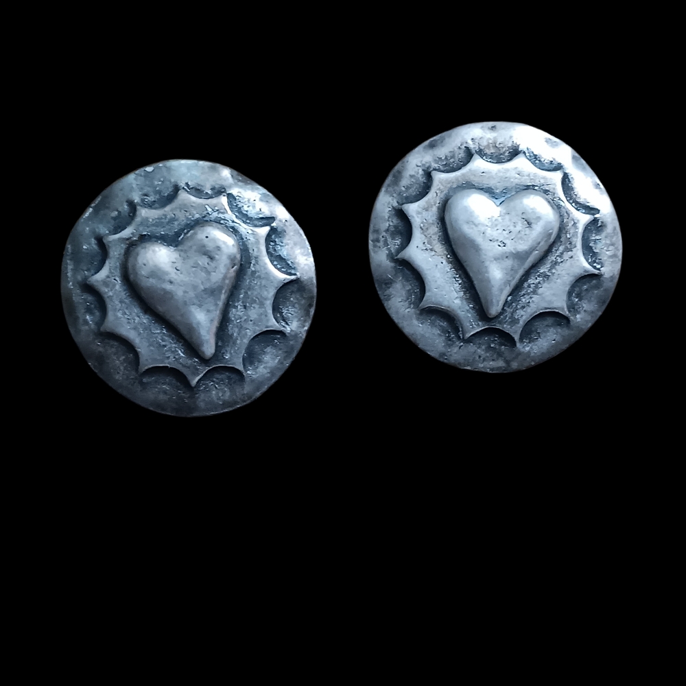 🌟3/$15 Vintage Guess Heart Starburst Earrings